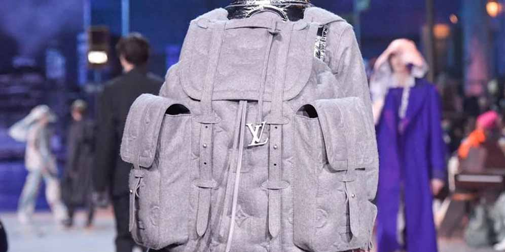  Oversized Ransel? Virgil Abloh Bikin Ini Buat LV